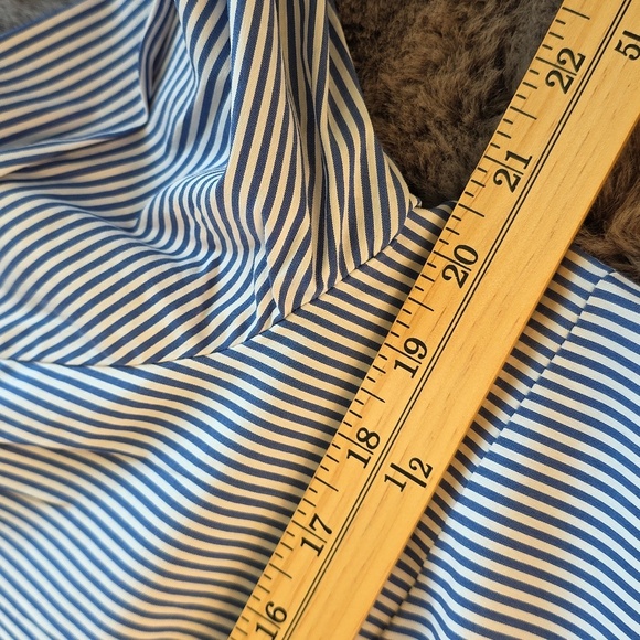 Chico’s blue & white tux ruffle tunic blouse Size 1 / M smedium - Picture 12 of 13